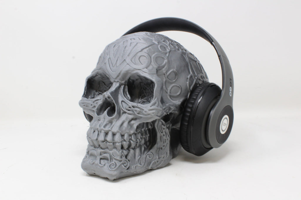 Celtic Skull Headphone Stand - Angled.io