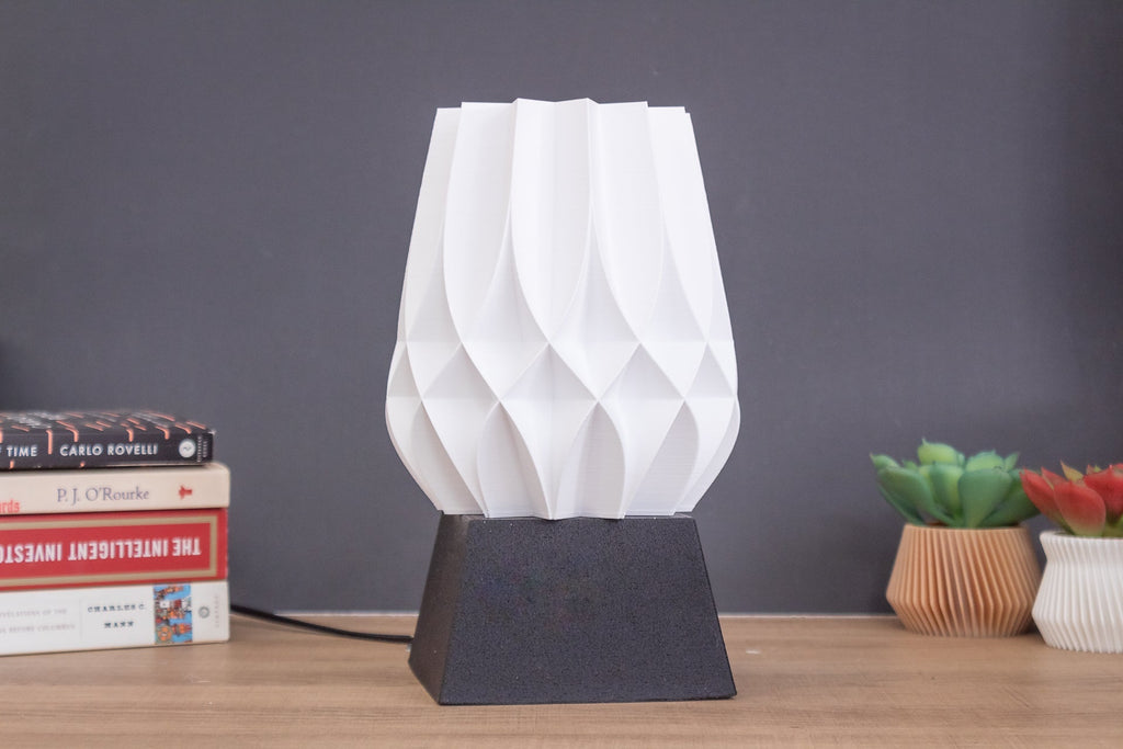 Vase 2 Desk Lamp - Angled.io